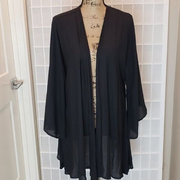 NWT Forever 21 Black Sheer Bell Sleeves Swim Cover Robe Size S - Picture 1 of 8